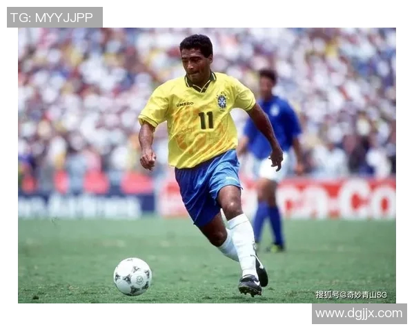 足球明星璀璨瞬间回顾：传奇高光时刻与历史性进球的完美呈现