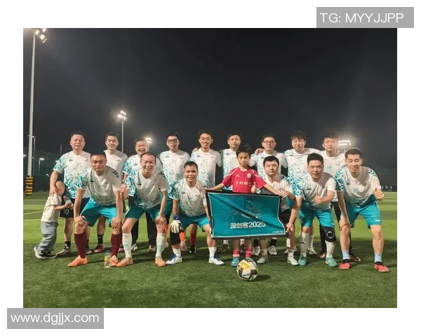 八号球衣在足球历史上的传奇人物与影响力解析